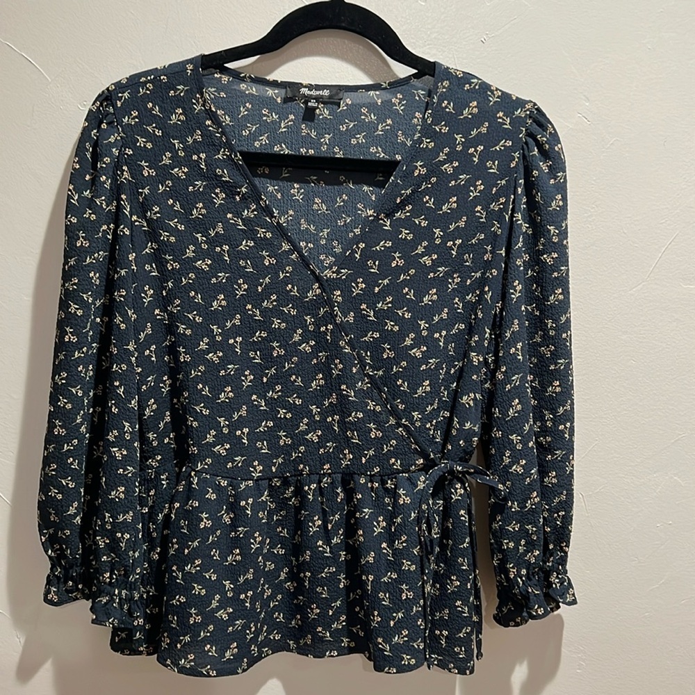 Madewell Puff Sleeves Peplum Wrap Top in Spring Fling Size XS NWOT Spring 2021